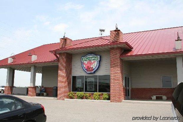 Holiday Inn Express & Suites Marion Northeast By Ihg Restaurant photo